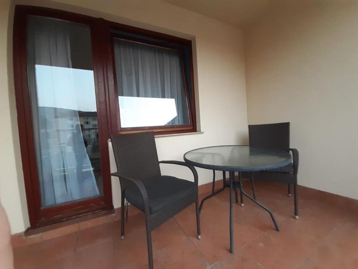 Apartment Pero Лівно Екстер'єр фото
