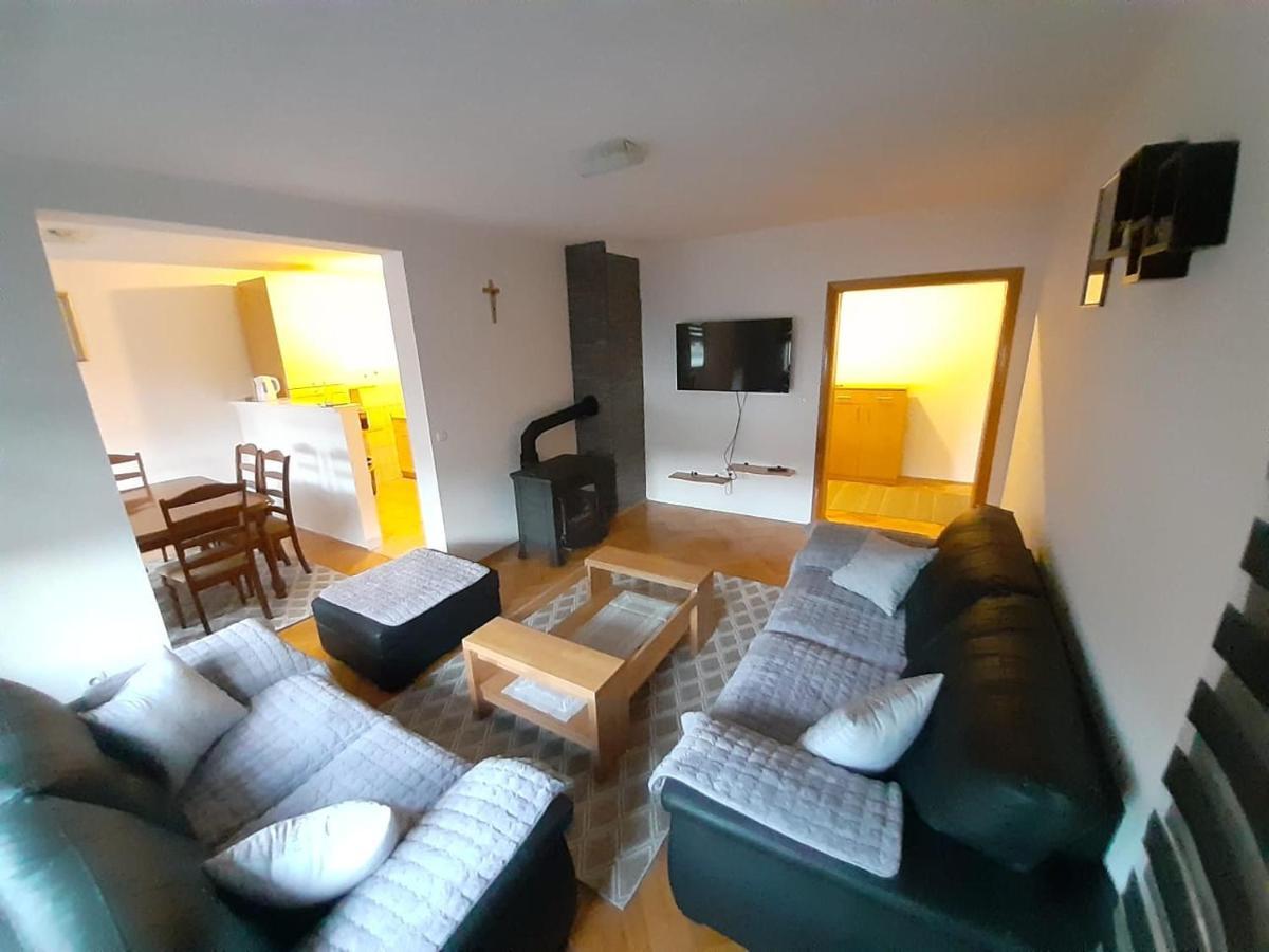 Apartment Pero Лівно Екстер'єр фото